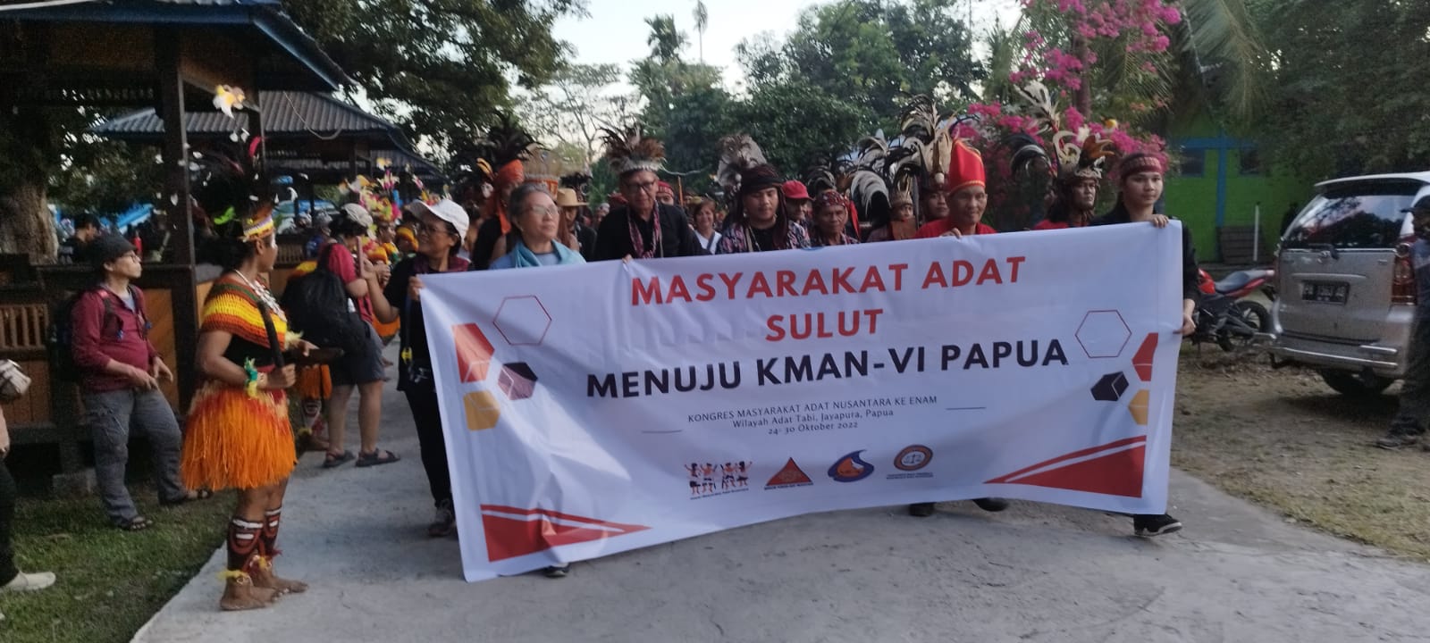 Nampak para peserta KMAN ke- VI yang tiba di Puspenka, Hawaii, Kota Sentani, Distrik Sentani, Kabupaten Jayapura, Papua, Kamis, 20 Oktober 2022
