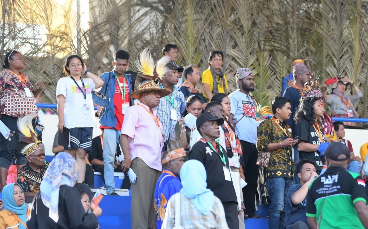 Suasana sidang komisi di Stadion Bas Youwe Sentani